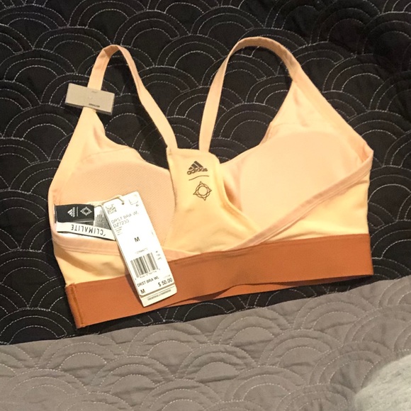 NWT Adidas Medium support Sports Bra - Picture 3 of 3